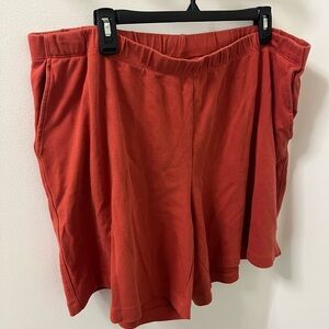 Comfy Lands End 2-pocket shorts. Sz. 2x Lightweight sweats material.